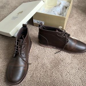 Tucker and Tate brand boys shoes size 7. Chocolate brown leather. Like new.